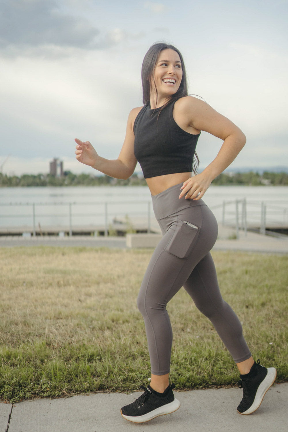 Vista Air Pocket Leggings - Graphite Gray